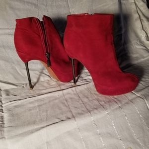 Aldo Stiletto Size 38 Red Booties